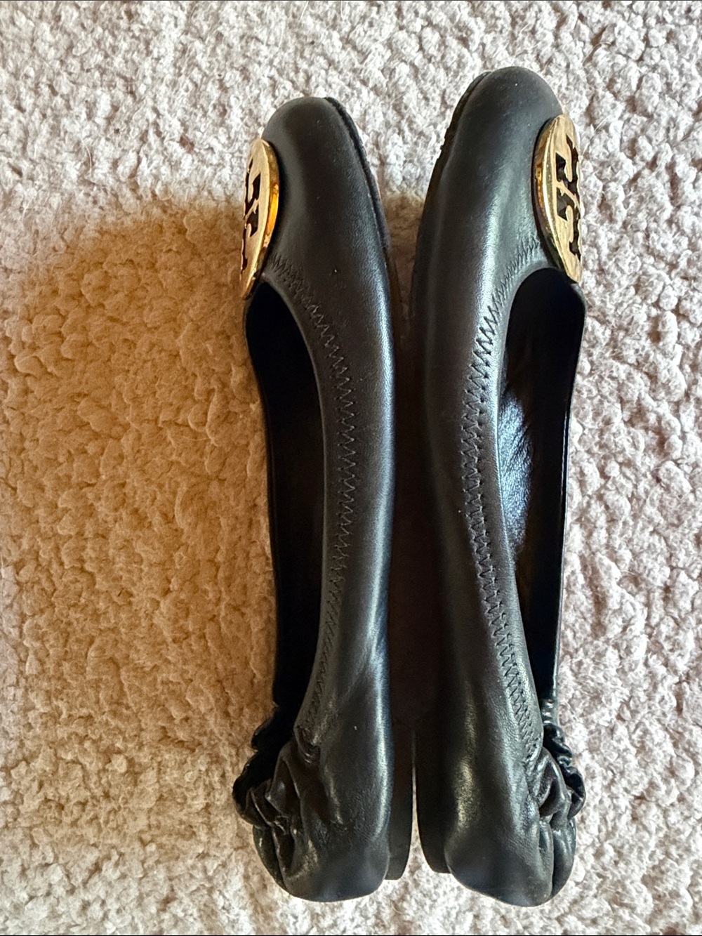 Tory Burch Black Leather Ballet Flats with Gold Logo Emblem - Picture 5 of 6
